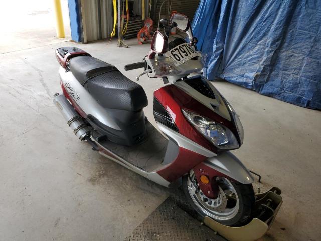  Salvage Yong Scooter