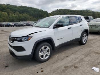  Salvage Jeep Compass