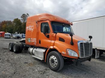  Salvage Freightliner Cascadia 1