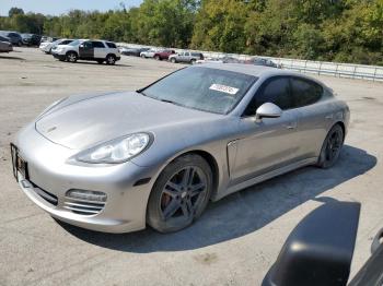  Salvage Porsche Panamera