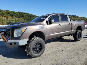  Salvage Nissan Titan