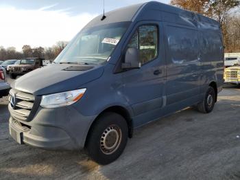  Salvage Mercedes-Benz Sprinter