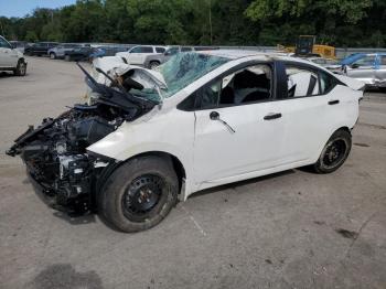  Salvage Nissan Versa