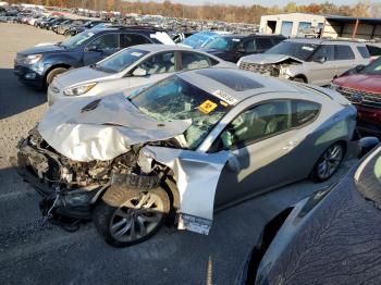  Salvage Hyundai Genesis