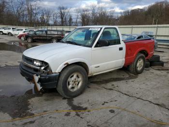  Salvage Chevrolet S-10