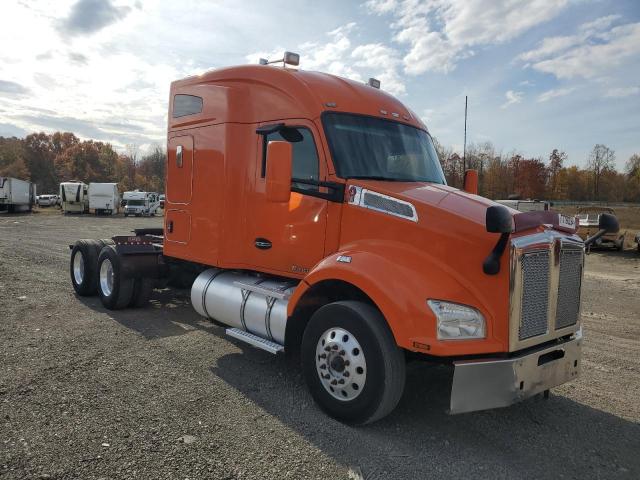  Salvage Kenworth Constructi