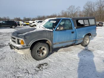  Salvage Chevrolet S-10