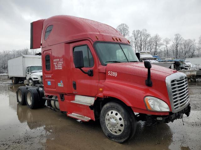  Salvage Freightliner Cascadia 1