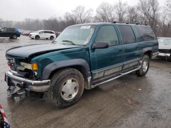  Salvage GMC Suburban