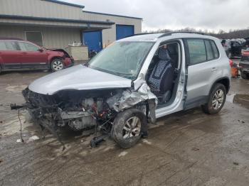  Salvage Volkswagen Tiguan