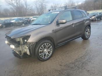  Salvage Mitsubishi Outlander