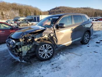  Salvage Mitsubishi Outlander