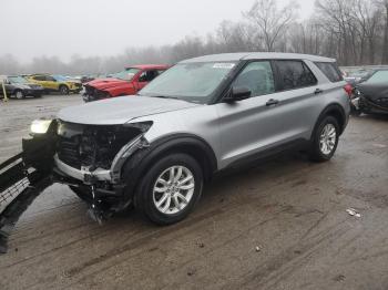  Salvage Ford Explorer