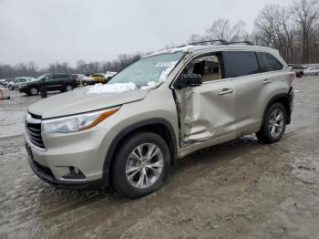  Salvage Toyota Highlander