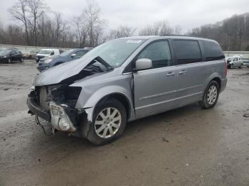  Salvage Chrysler Minivan