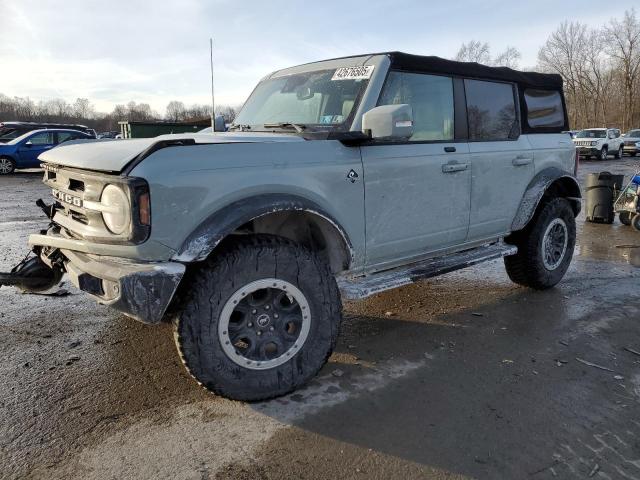  Salvage Ford Bronco