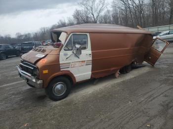 Salvage Dodge B200