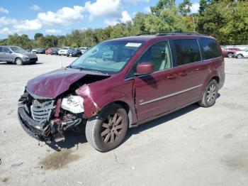  Salvage Chrysler Minivan