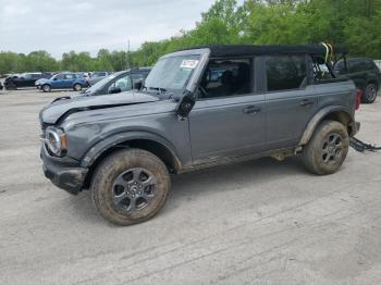  Salvage Ford Bronco