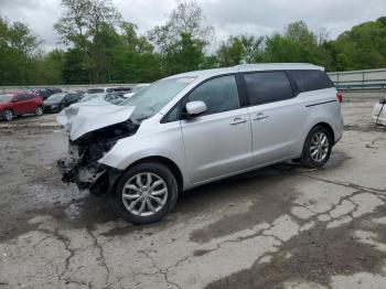  Salvage Kia Sedona