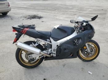  Salvage Suzuki Gsxr600