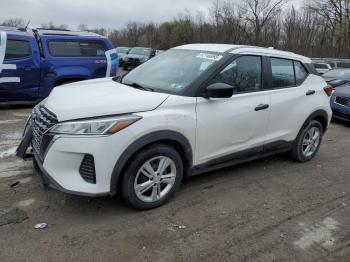  Salvage Nissan Kicks