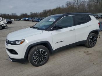  Salvage Jeep Compass