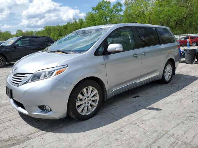  Salvage Toyota Sienna