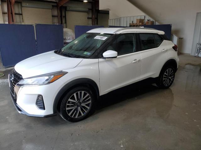  Salvage Nissan Kicks