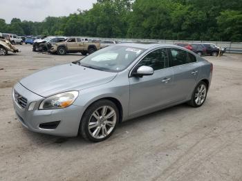  Salvage Volvo S60