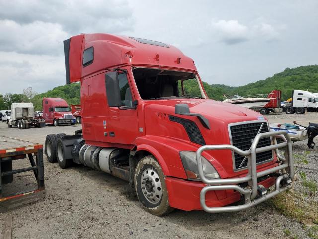  Salvage Volvo Vnl