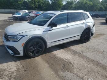  Salvage Volkswagen Tiguan