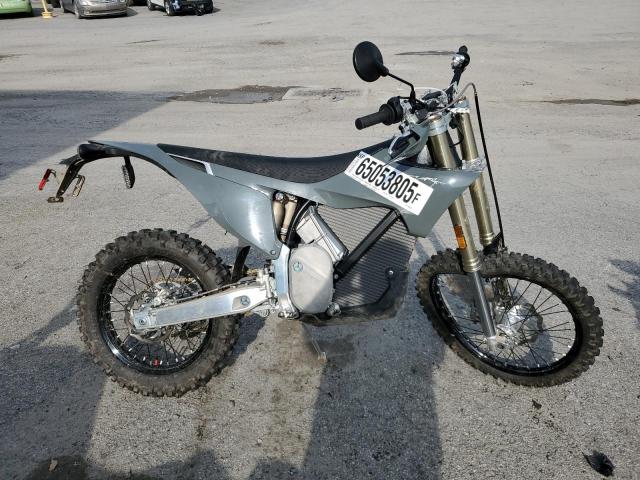  Salvage Stak Stark