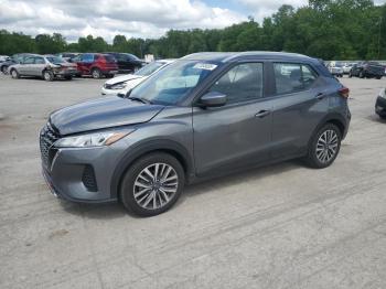  Salvage Nissan Kicks