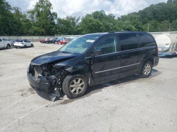  Salvage Chrysler Minivan