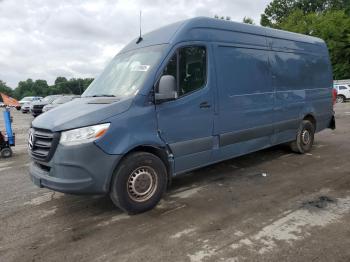  Salvage Mercedes-Benz Sprinter