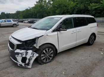  Salvage Kia Sedona