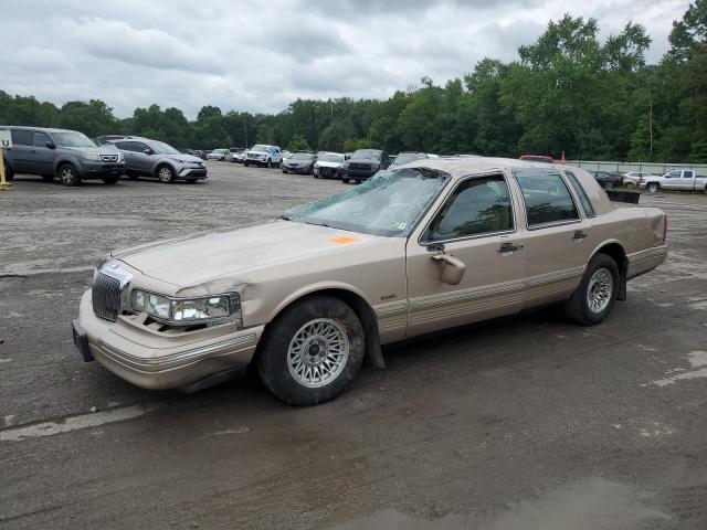  Salvage Lincoln Towncar