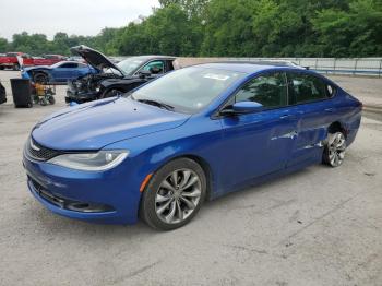  Salvage Chrysler 200
