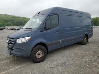  Salvage Mercedes-Benz Sprinter