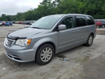  Salvage Chrysler Minivan
