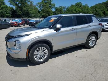  Salvage Mitsubishi Outlander