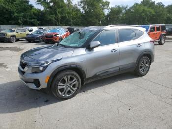  Salvage Kia Seltos