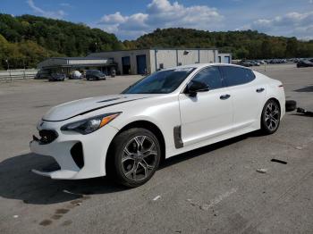  Salvage Kia Stinger