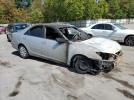 Toyota Camry Le Image 11