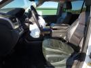 GMC Yukon Denali Image 4