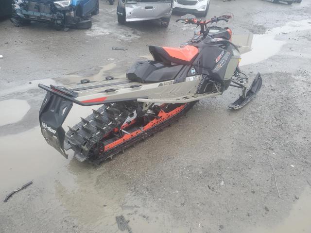 Ski-Doo 850 Image 6