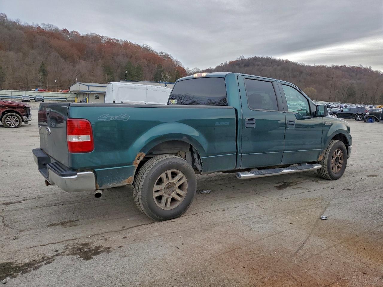 Ford F-150 Supercrew Image 10