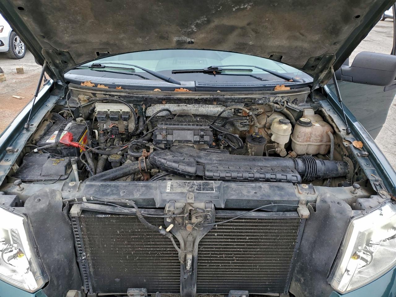 Ford F-150 Supercrew Image 6