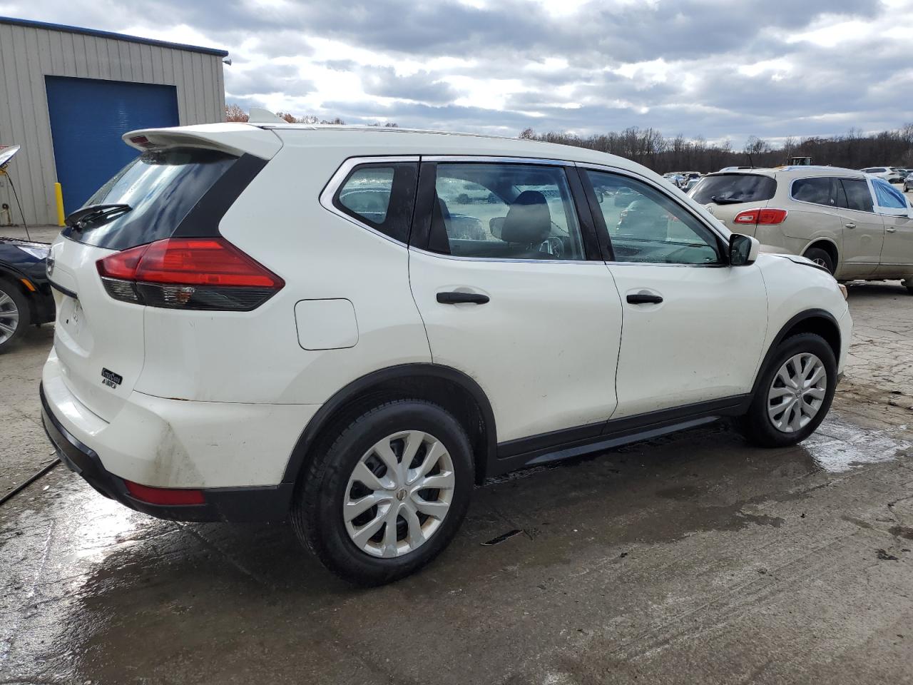 Nissan Rogue S Image 8